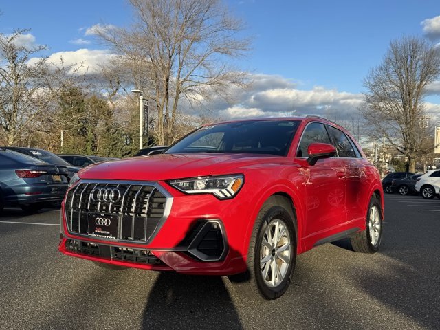 Used 2023 Audi Q3 2.0T Premium Plus w/ Premium Plus Package image 8