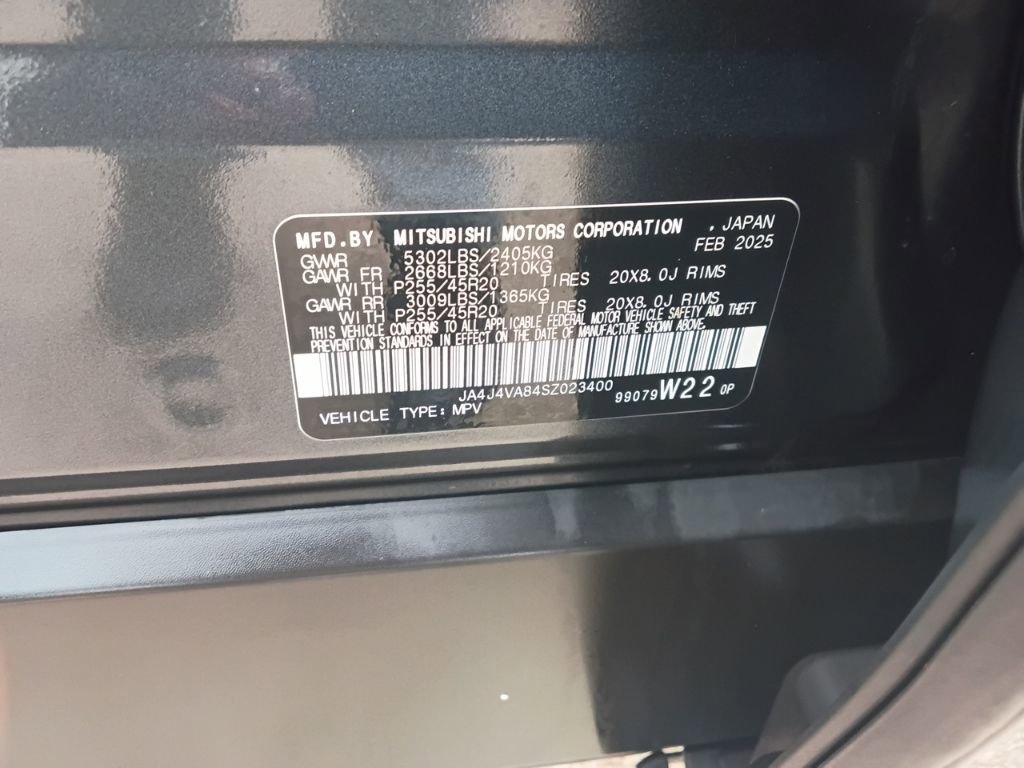 Used 2025 Mitsubishi Outlander SE AWD/4WD image 3