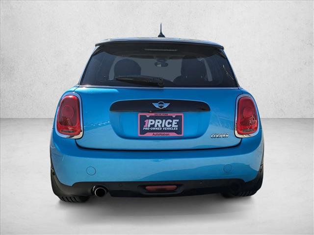 Used 2018 MINI Cooper 2-Door Hardtop image 7