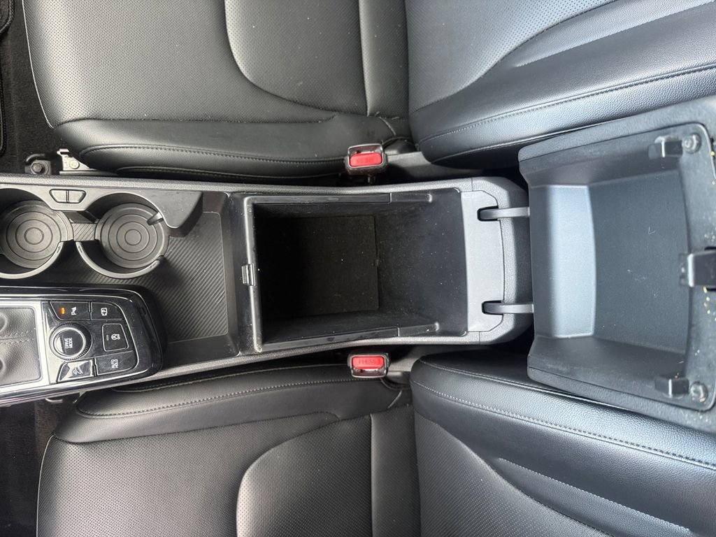 Used 2024 Kia Sportage EX image 21