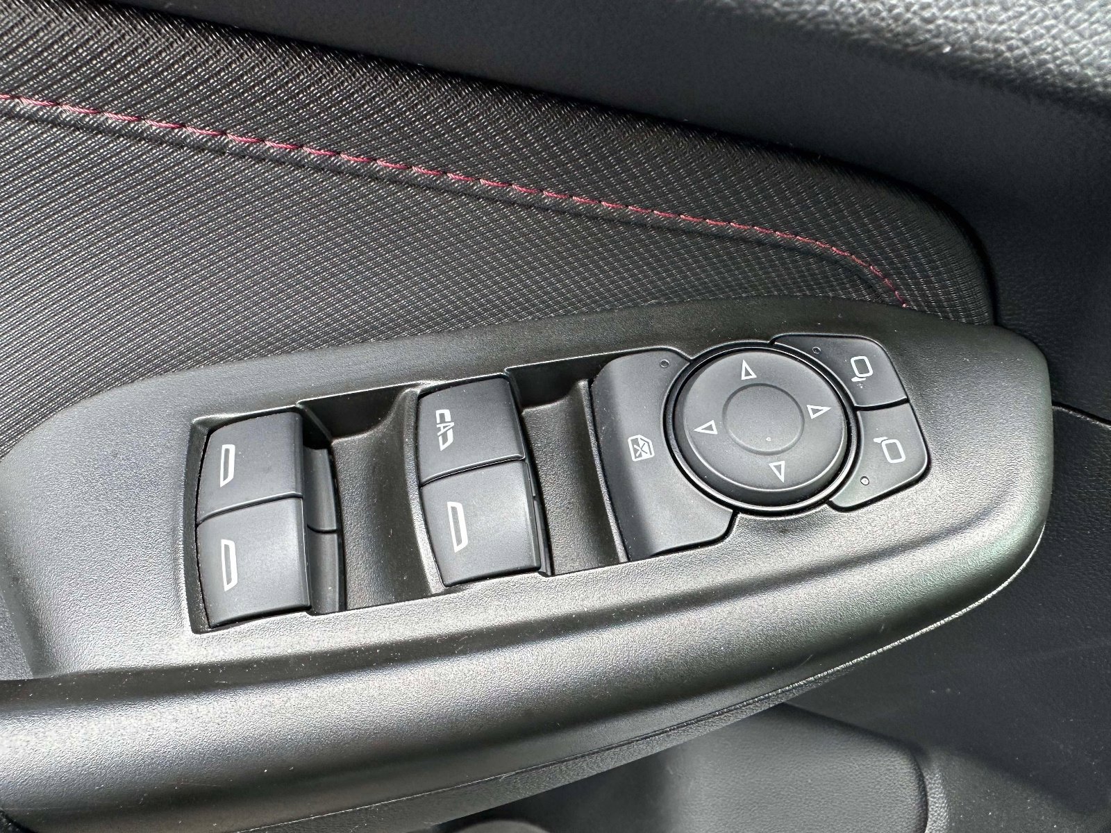 Used 2021 Chevrolet TrailBlazer RS AWD/4WD image 17