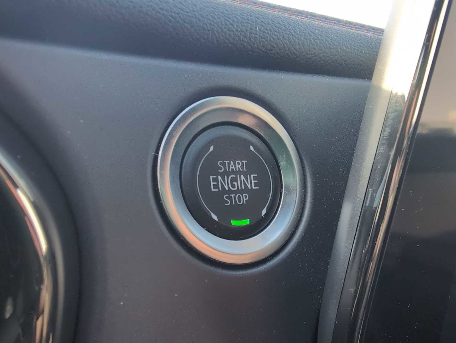 Used 2025 Chevrolet Blazer RS image 24