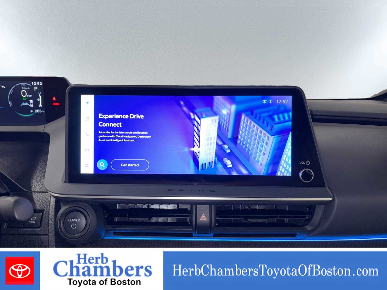 Used 2024 Toyota Prius Limited AWD/4WD image 18