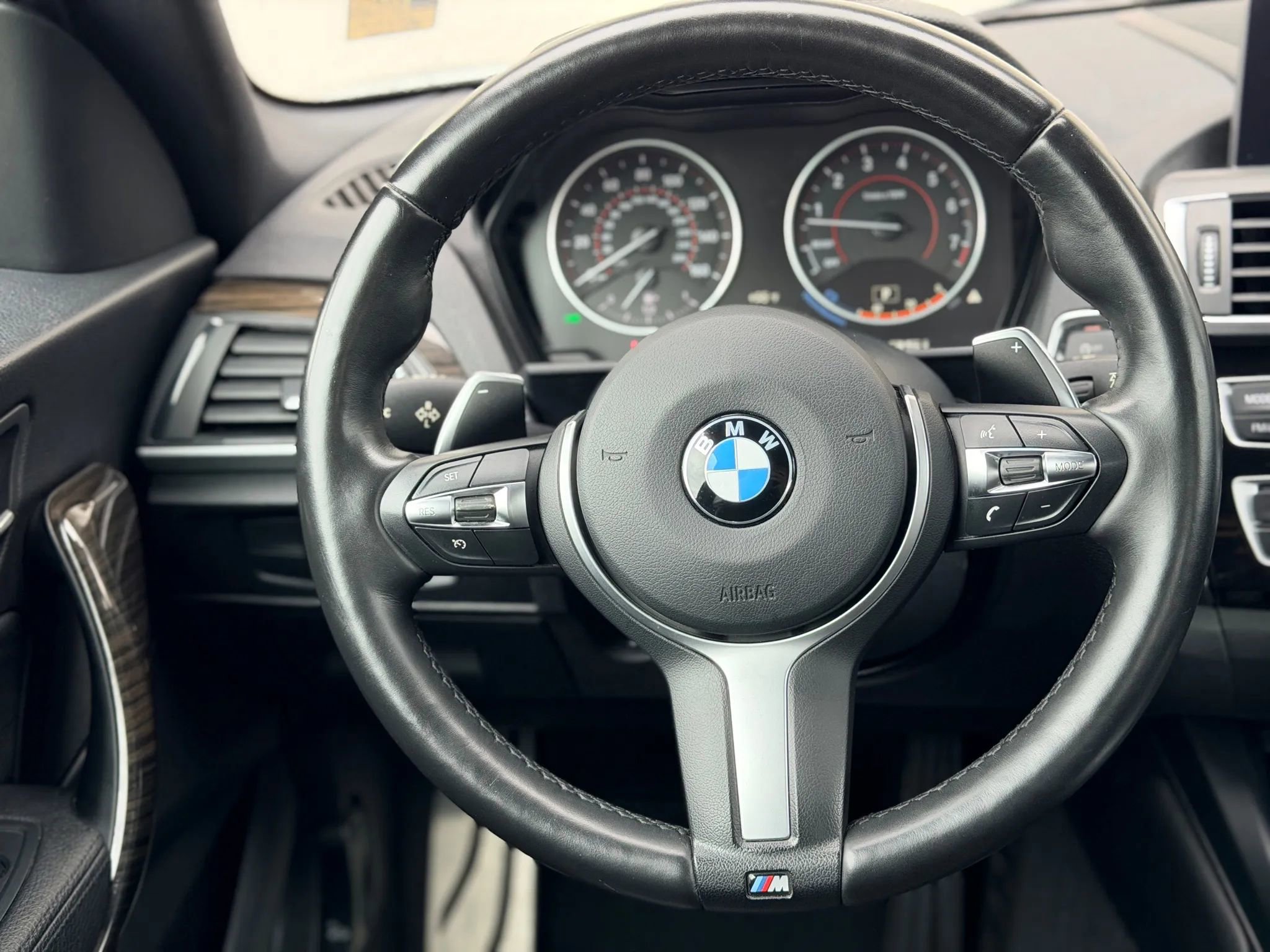 Used 2016 BMW M235i xDrive Coupe image 16
