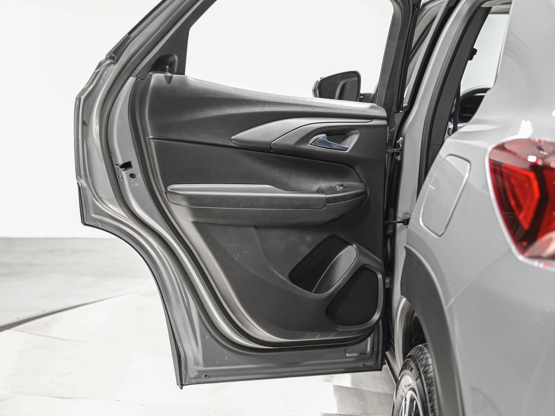 Used 2023 Chevrolet TrailBlazer LT image 25