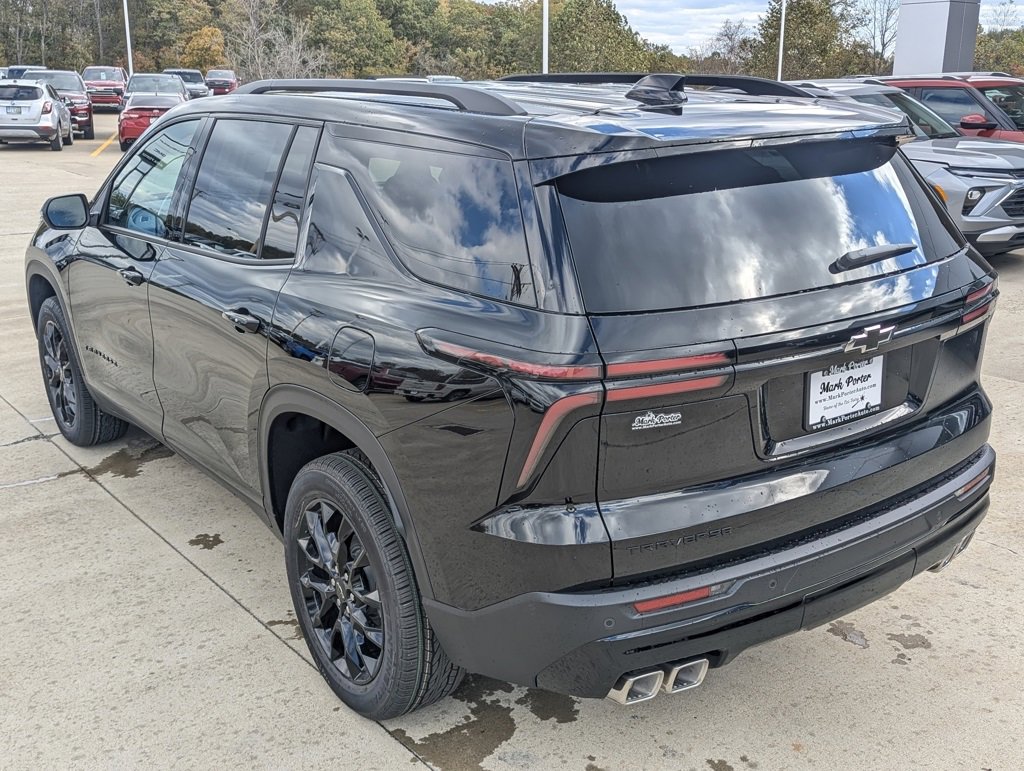 New 2026 Chevrolet Traverse LT w/ Midnight/Sport Edition image 8