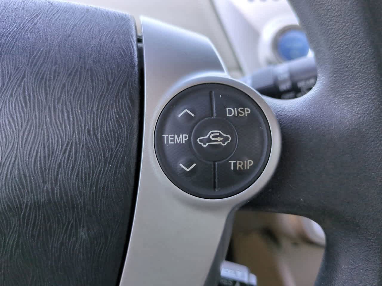 Used 2014 Toyota Prius V Three FWD image 23