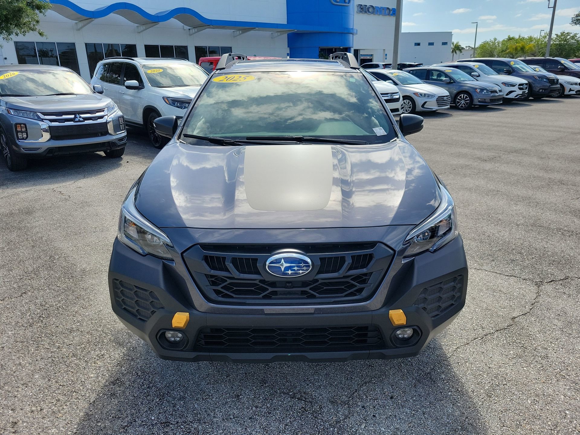 Used 2025 Subaru Outback Wilderness AWD/4WD image 4