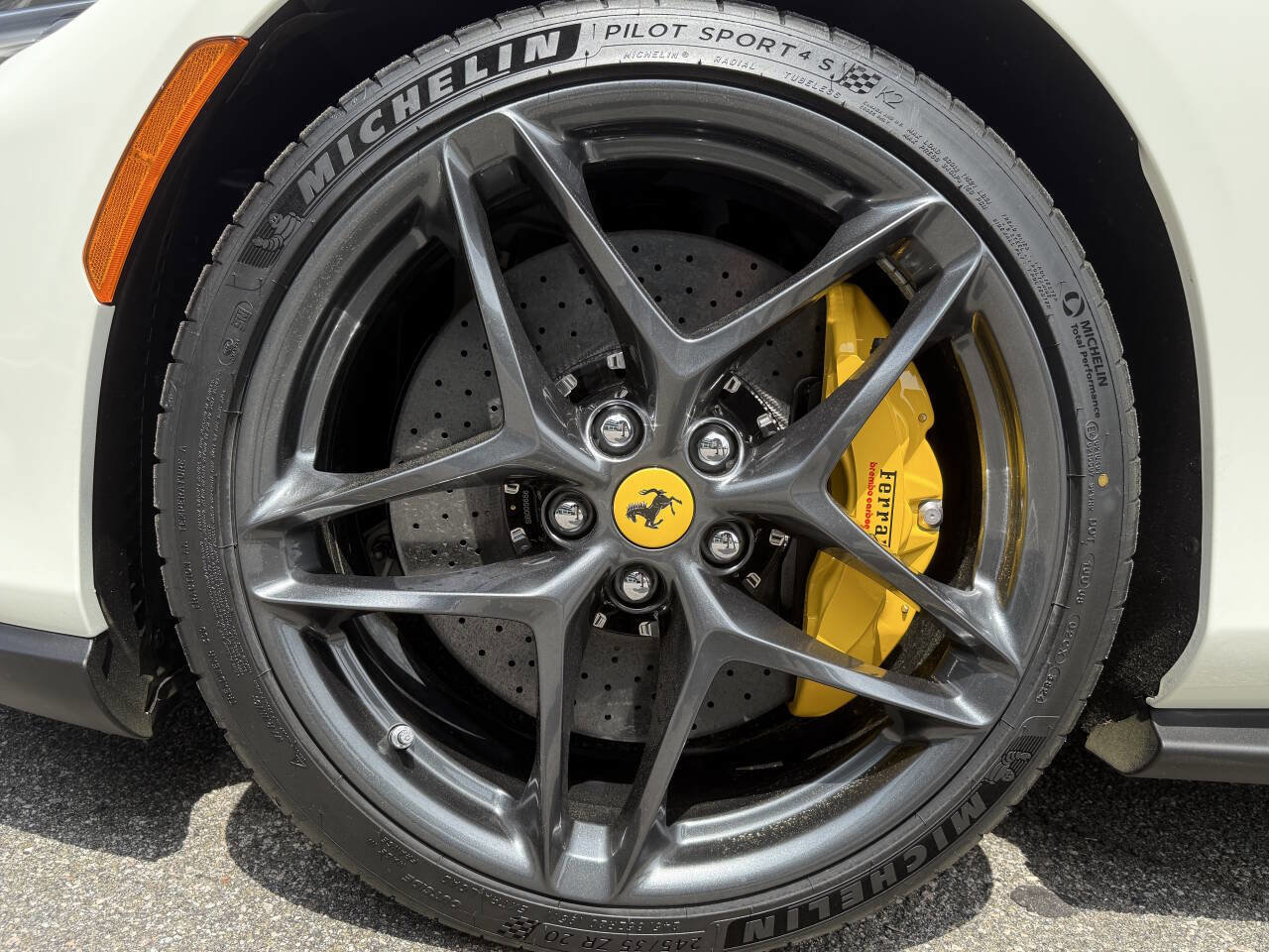 Used 2025 Ferrari Roma Spider image 19