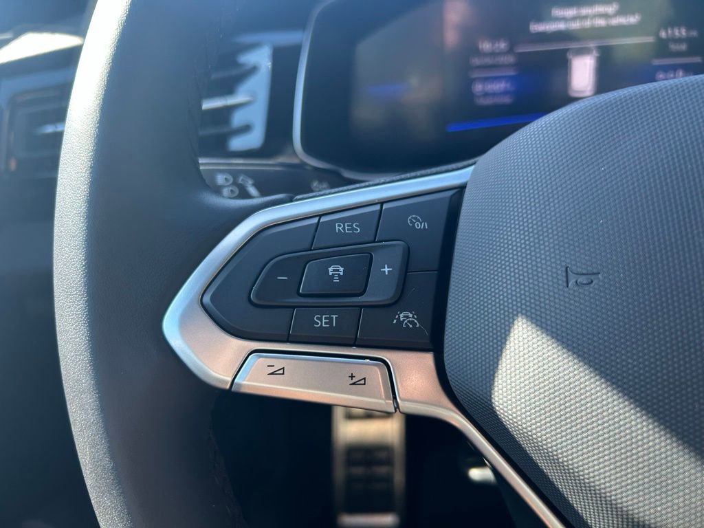 Used 2025 Volkswagen Jetta Sport image 20