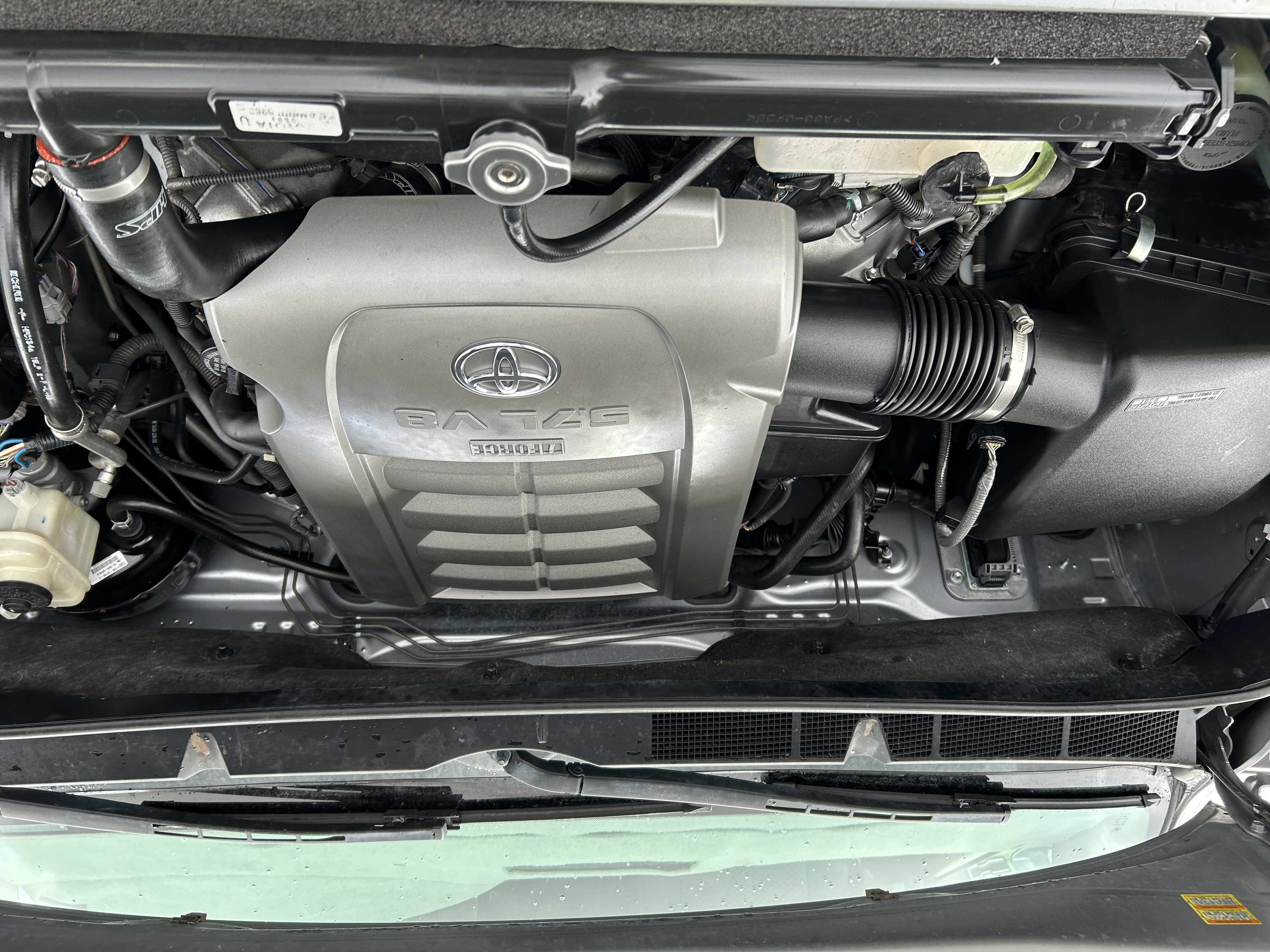 Used 2010 Toyota Tundra 4x4 CrewMax image 21