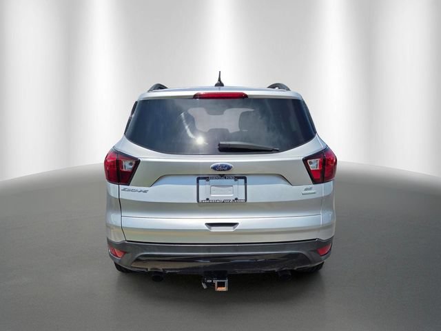 Used 2019 Ford Escape SE FWD image 4