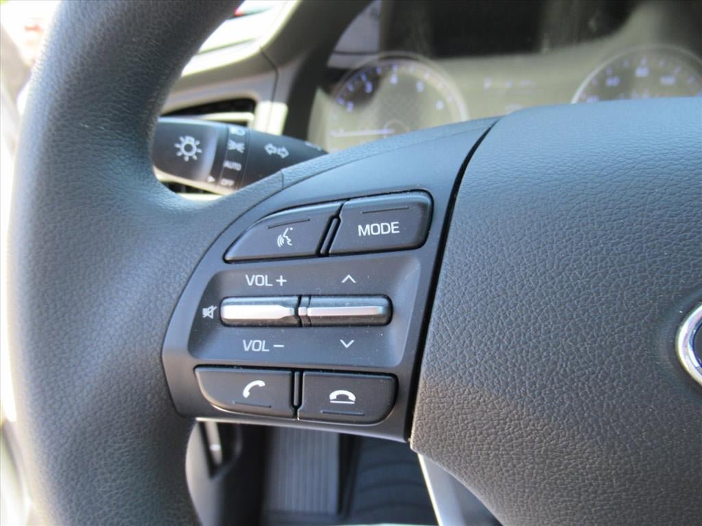 Used 2020 Hyundai Elantra SEL FWD image 23