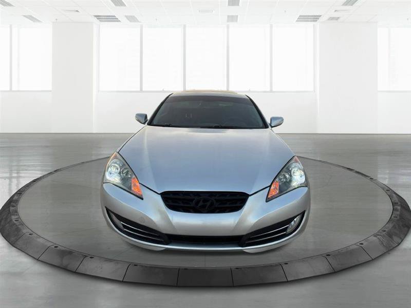 Used 2012 Hyundai Genesis 3.8 RWD image 5
