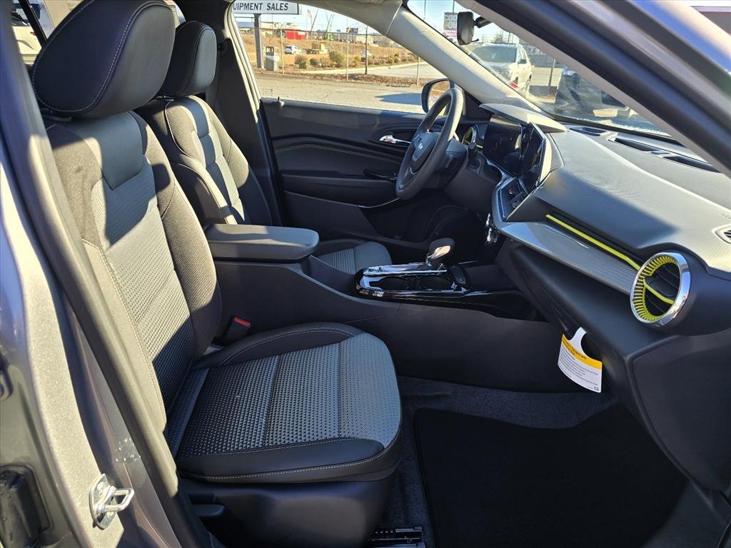 New 2026 Chevrolet Trax LT image 12