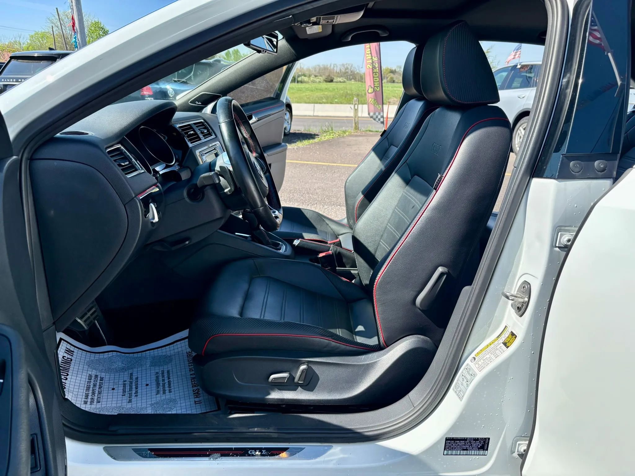 Used 2015 Volkswagen Jetta GLI SEL FWD image 17