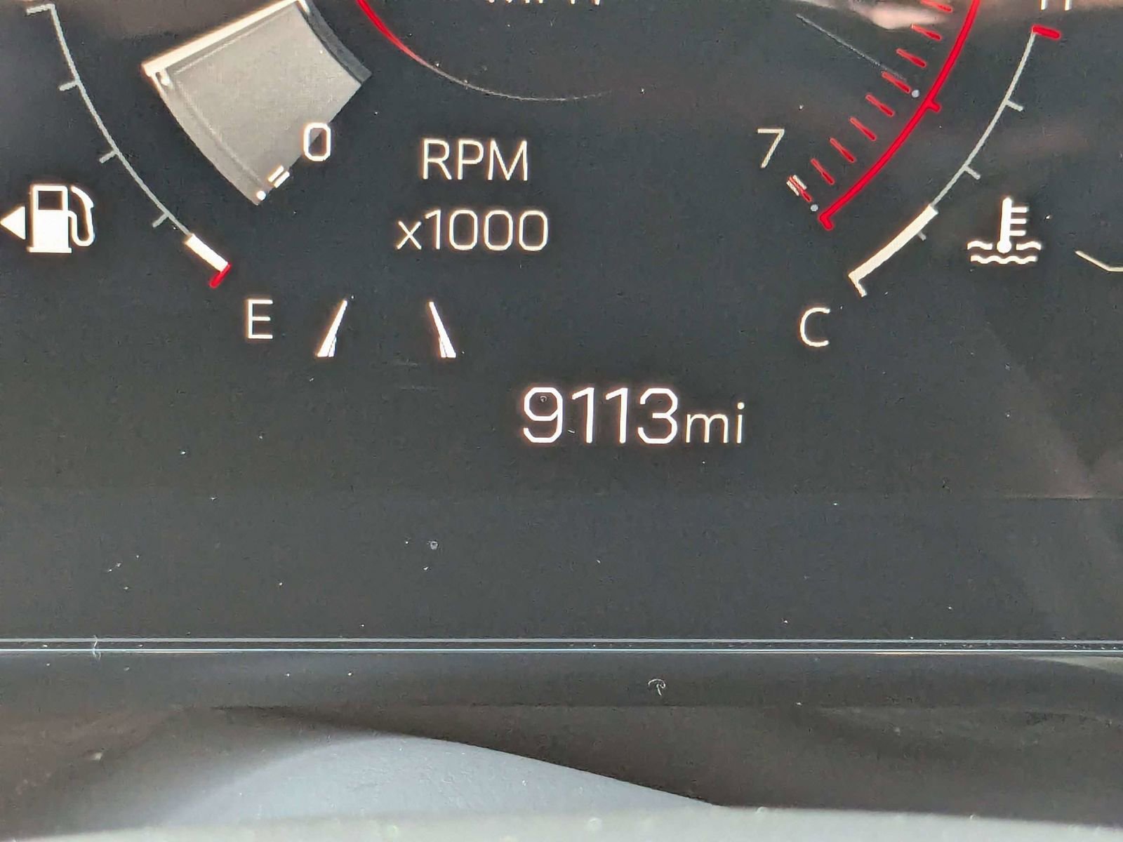 Used 2025 GMC Yukon Elevation image 33