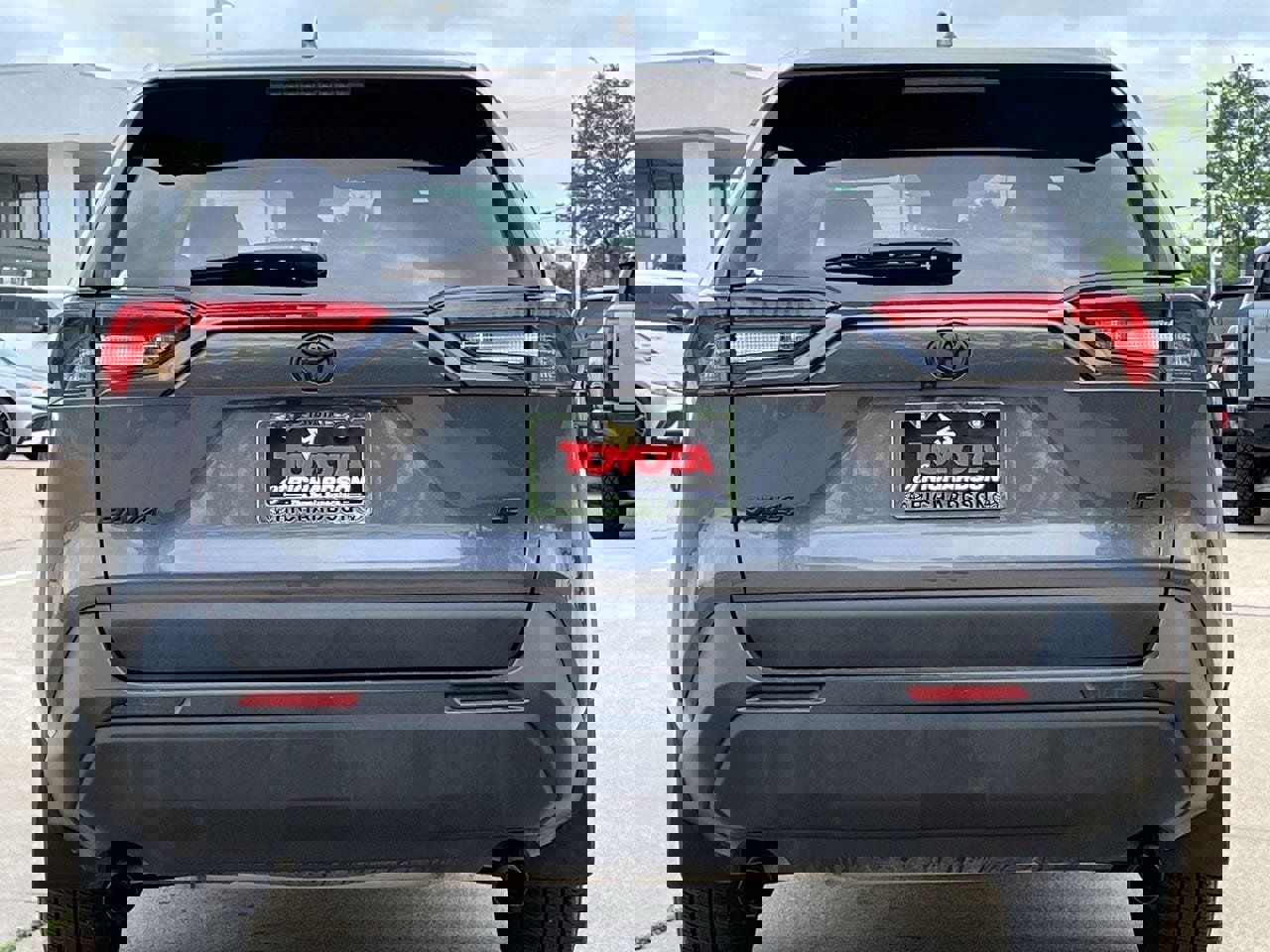 Used 2024 Toyota RAV4 LE FWD image 5