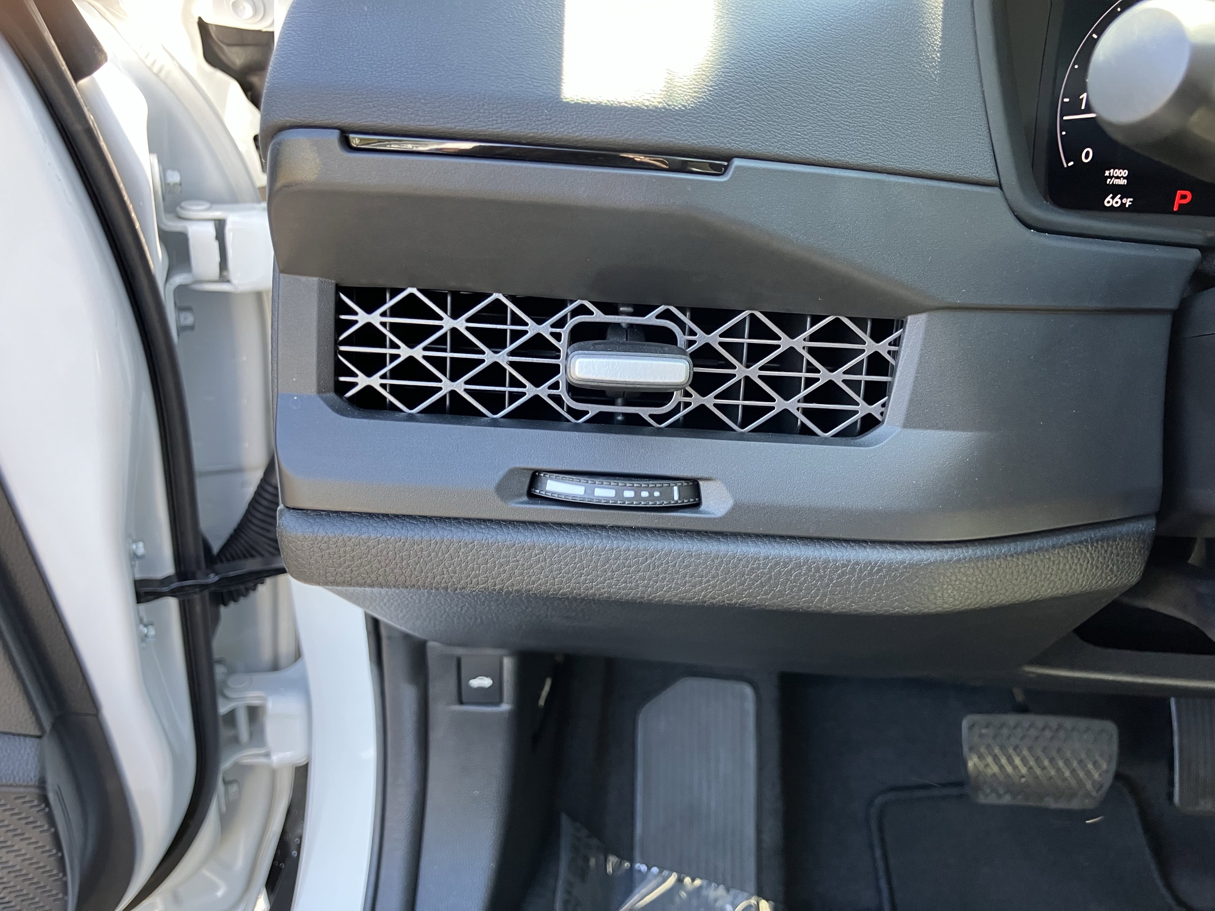Used 2025 Honda Accord SE image 19