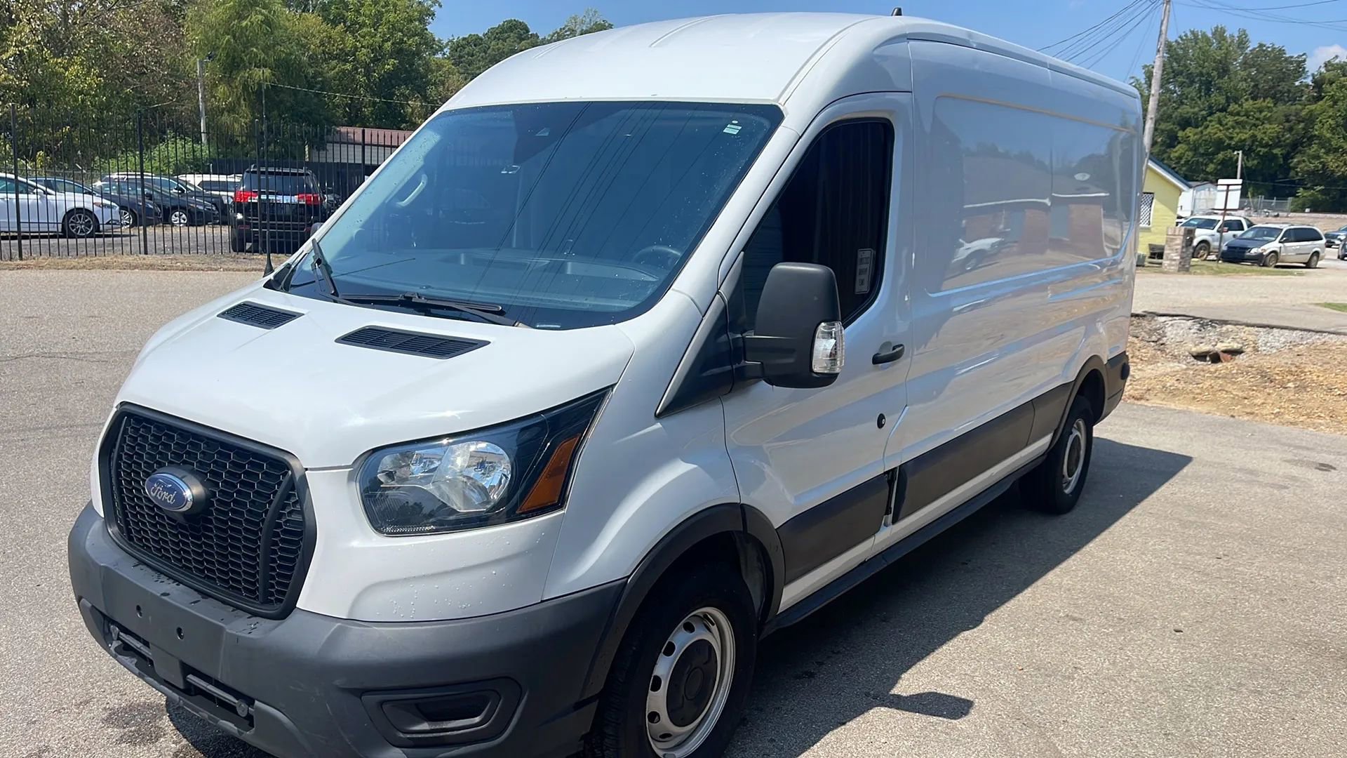 Used 2021 Ford Transit 250 Medium Roof image 4