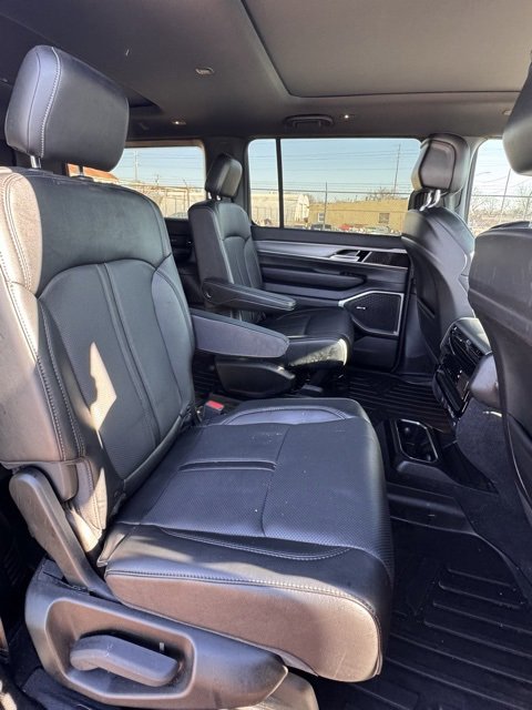 Used 2023 Jeep Wagoneer Series II image 15