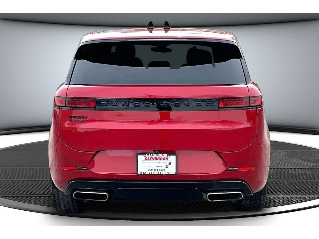 Used 2024 Land Rover Range Rover Sport Dynamic SE image 5