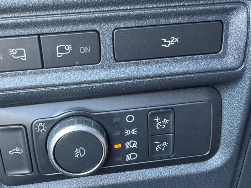 Used 2022 Ford F150 XLT w/ Equipment Group 302A High image 16