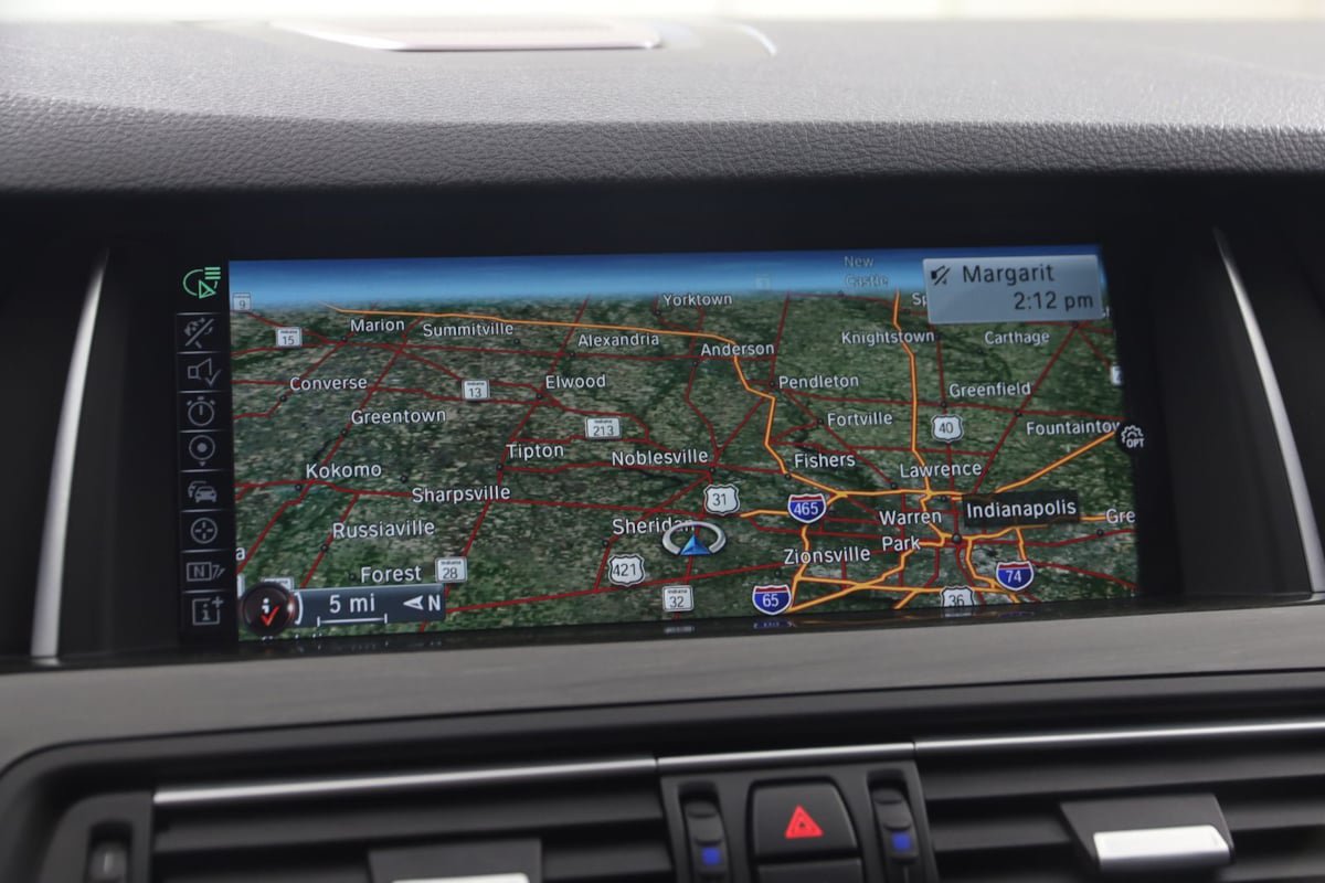 Used 2015 BMW M5 RWD image 9