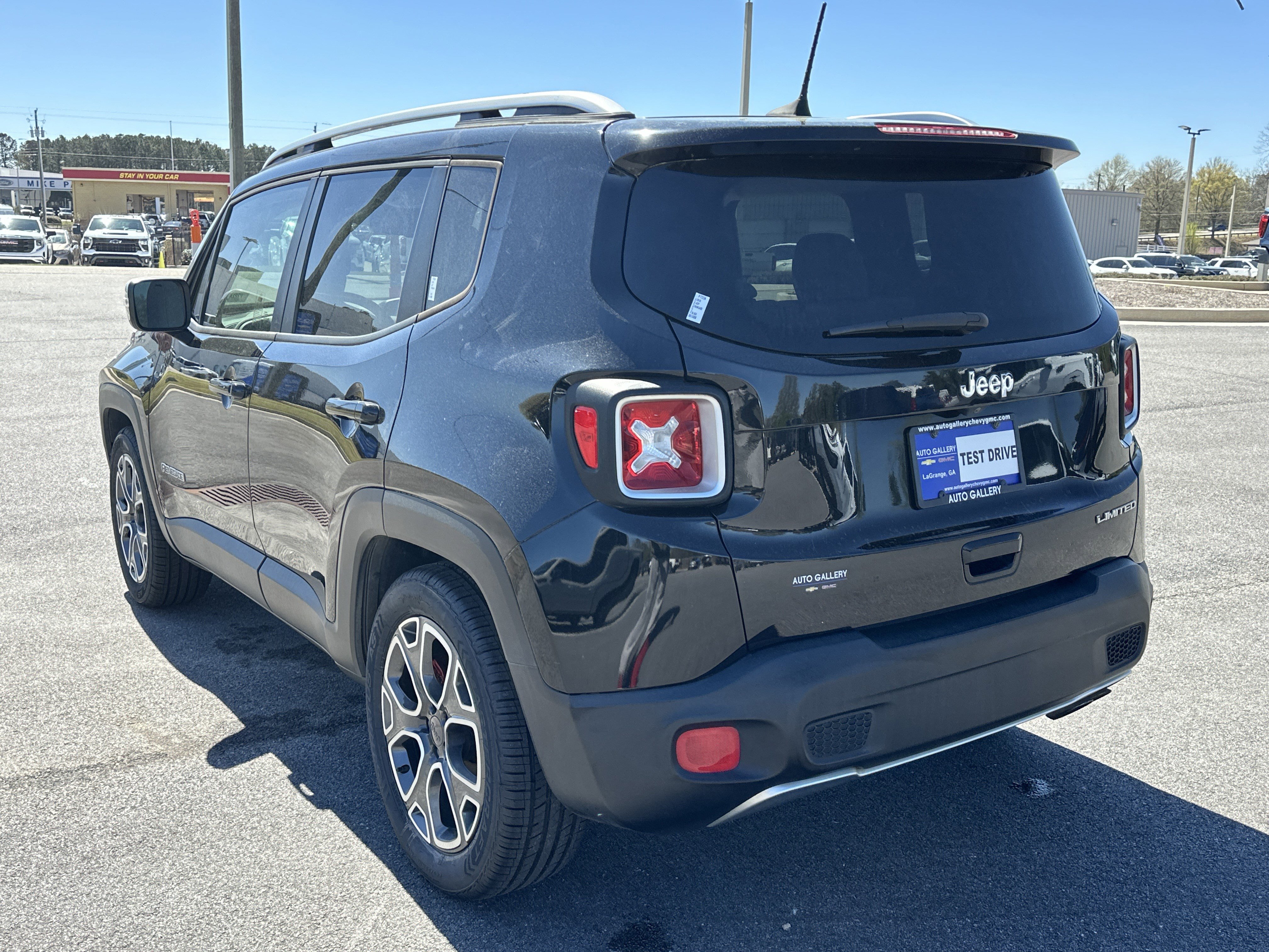 Used 2018 Jeep Renegade Limited w/ UConnect 8.4 Nav Group image 8