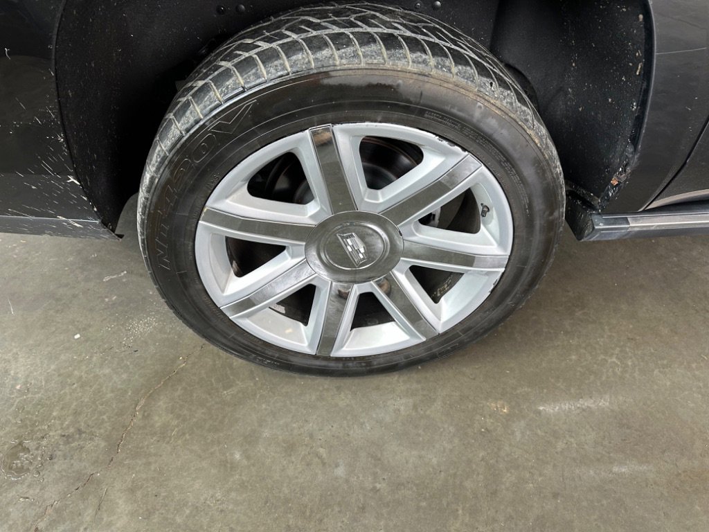 Used 2015 Cadillac Escalade ESV Premium AWD/4WD image 5