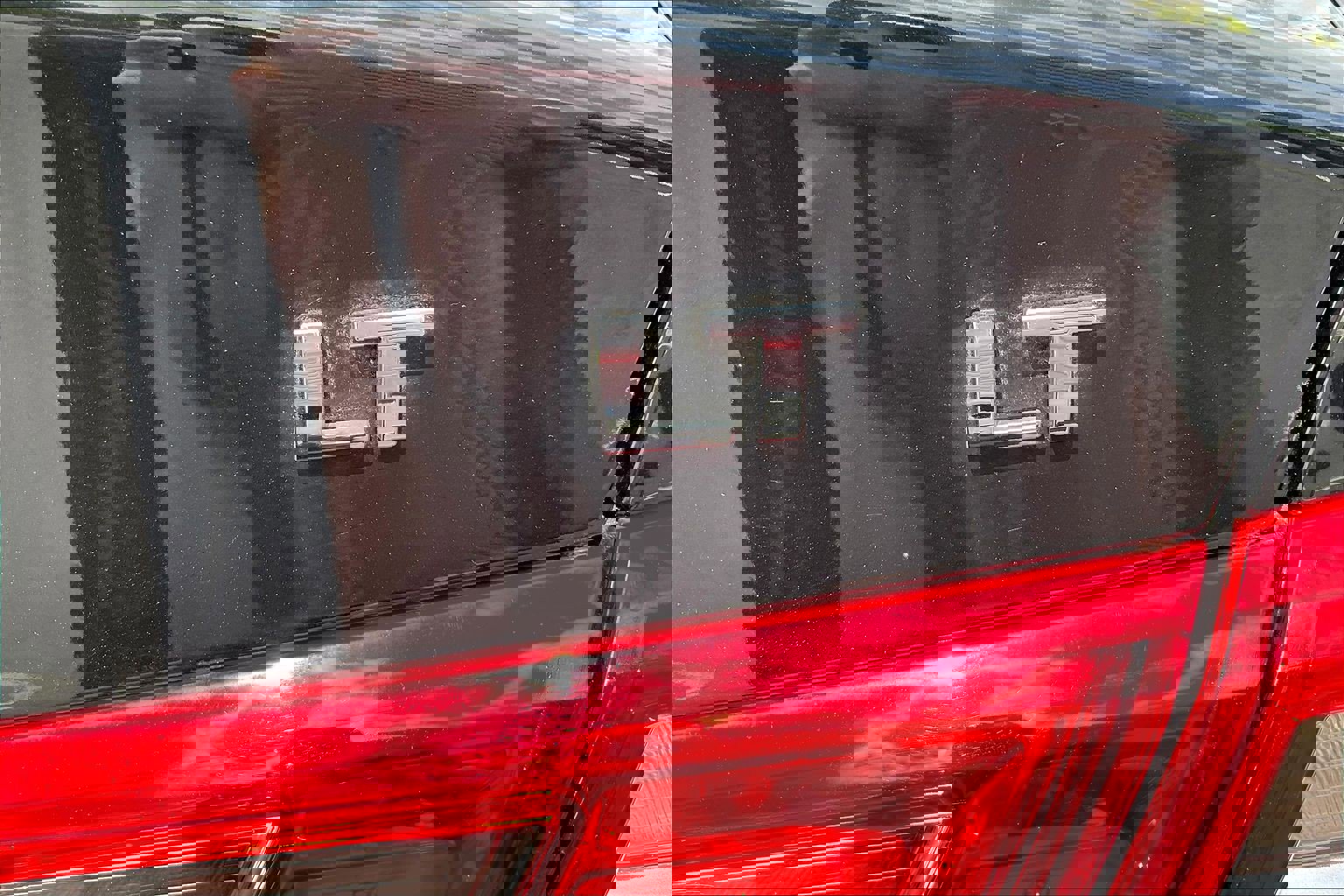 Used 2016 Chevrolet Malibu LT image 24