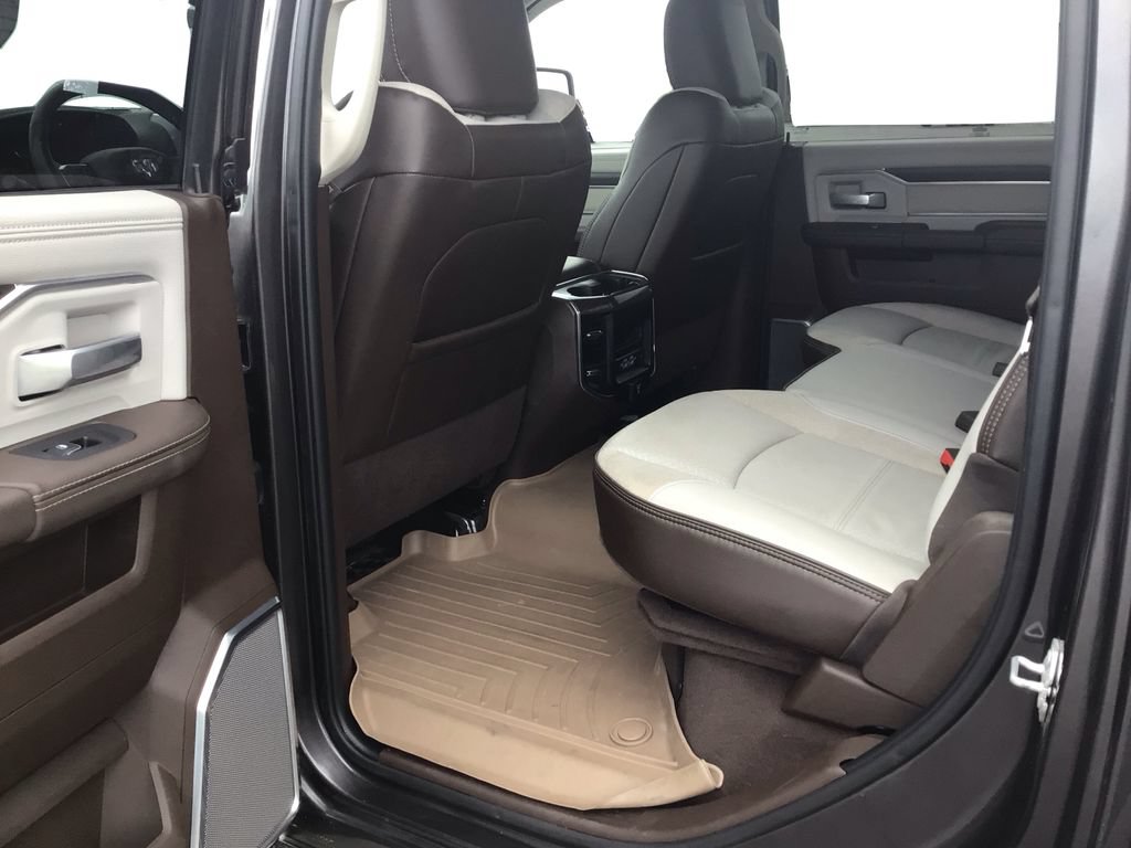 Used 2025 RAM 2500 Laramie AWD/4WD image 10