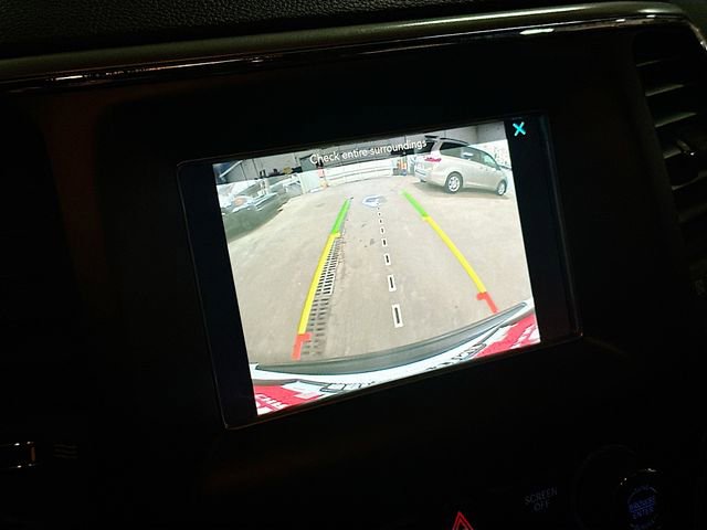 Used 2020 Jeep Grand Cherokee Laredo image 15