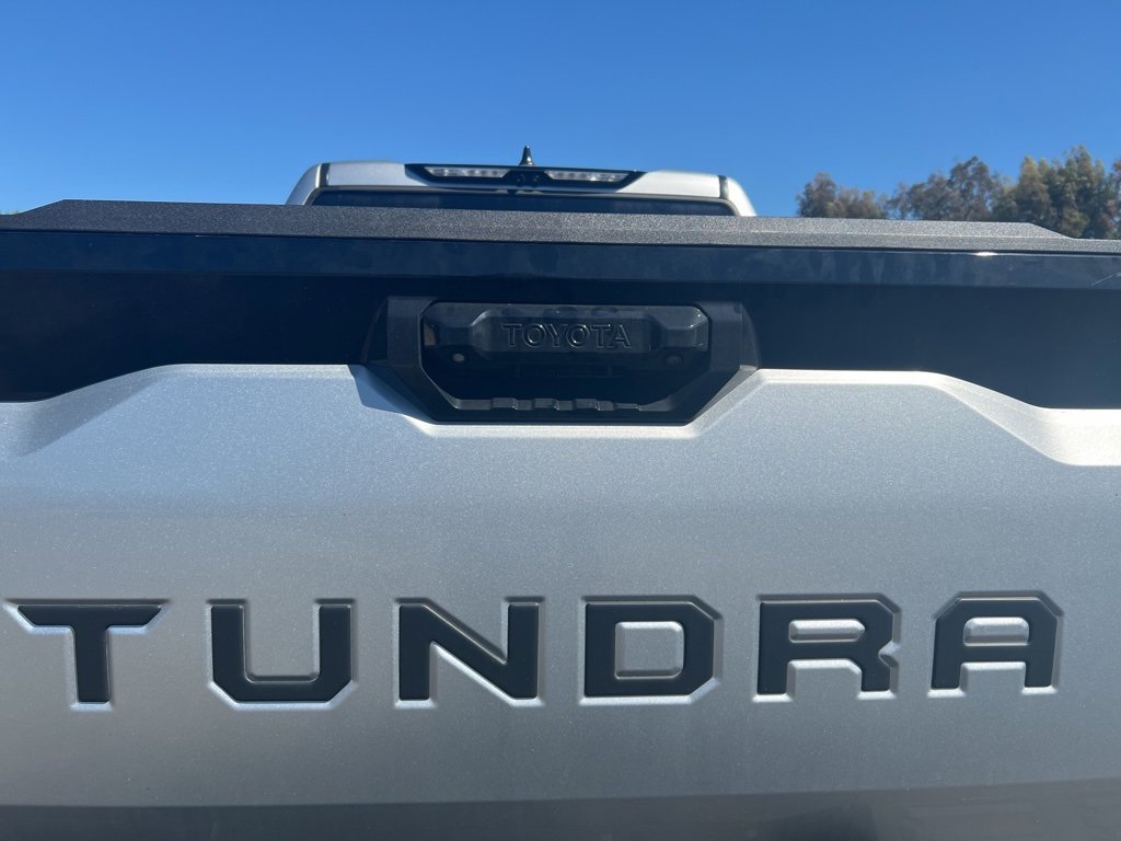 Used 2025 Toyota Tundra Platinum image 9