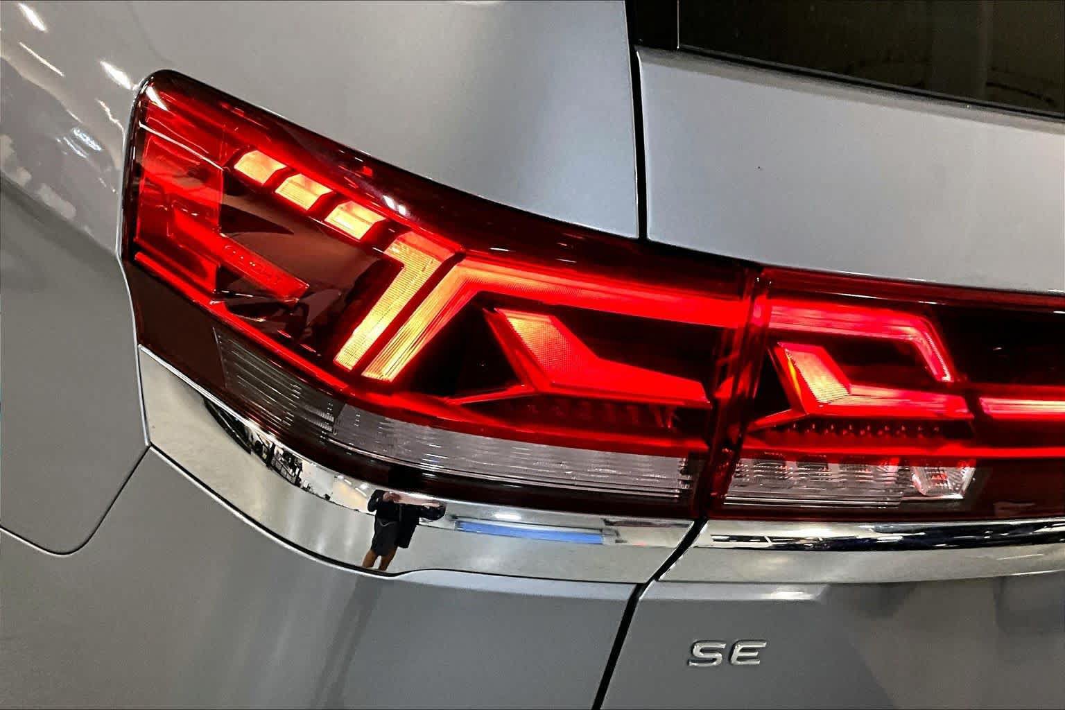 Used 2024 Volkswagen Atlas SE FWD image 26