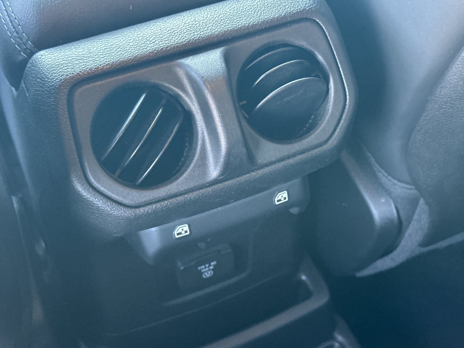 Used 2024 Jeep Wrangler High Altitude AWD/4WD image 35