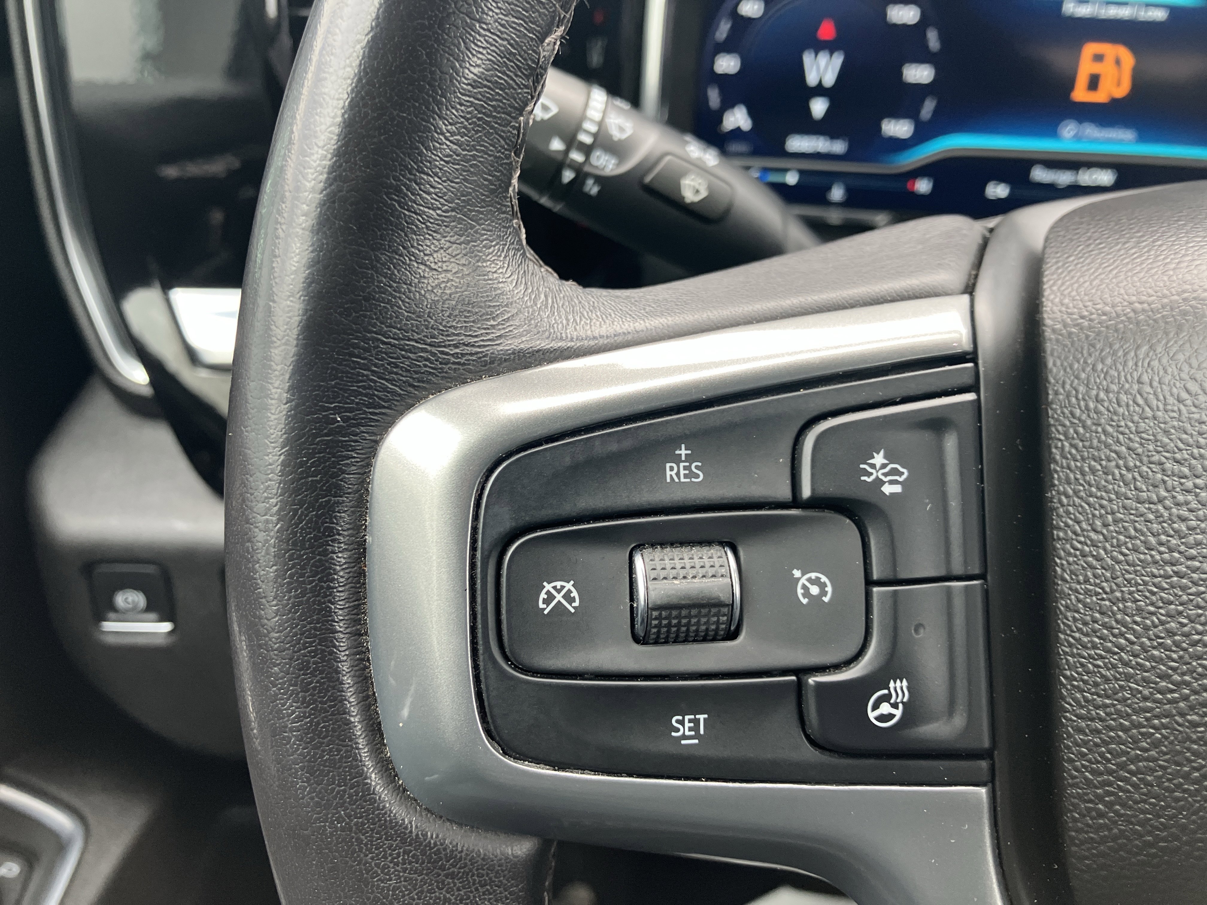 Used 2022 Chevrolet Silverado 1500 LT image 21