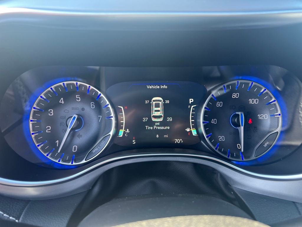 New 2026 Chrysler Pacifica Limited image 9