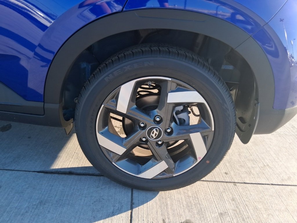 New 2025 Hyundai Venue Limited image 9