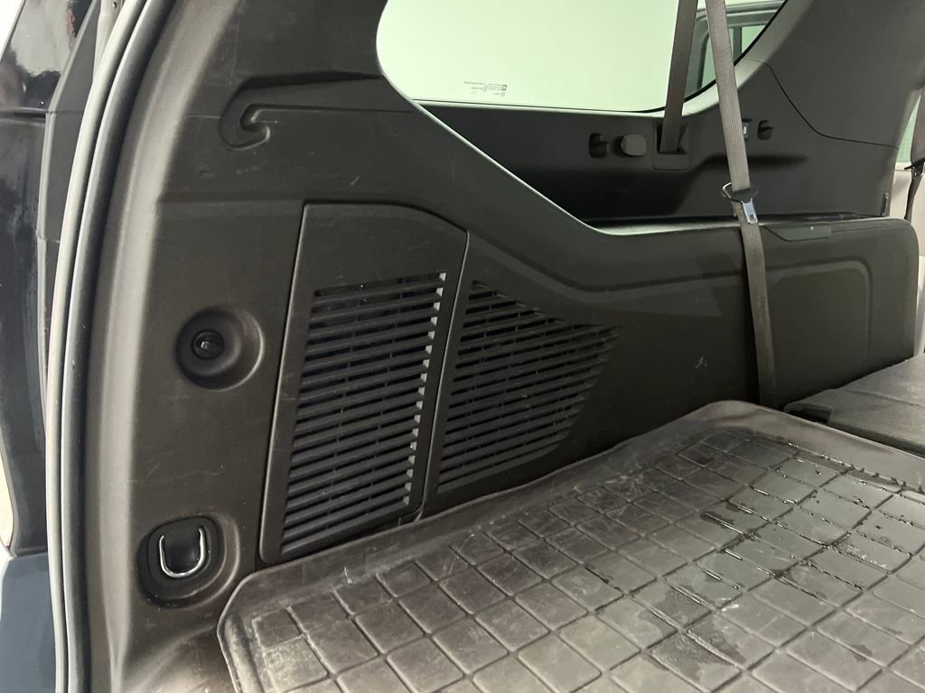 Used 2021 Chevrolet Suburban Z71 w/ Z71 Off-Road Package image 37