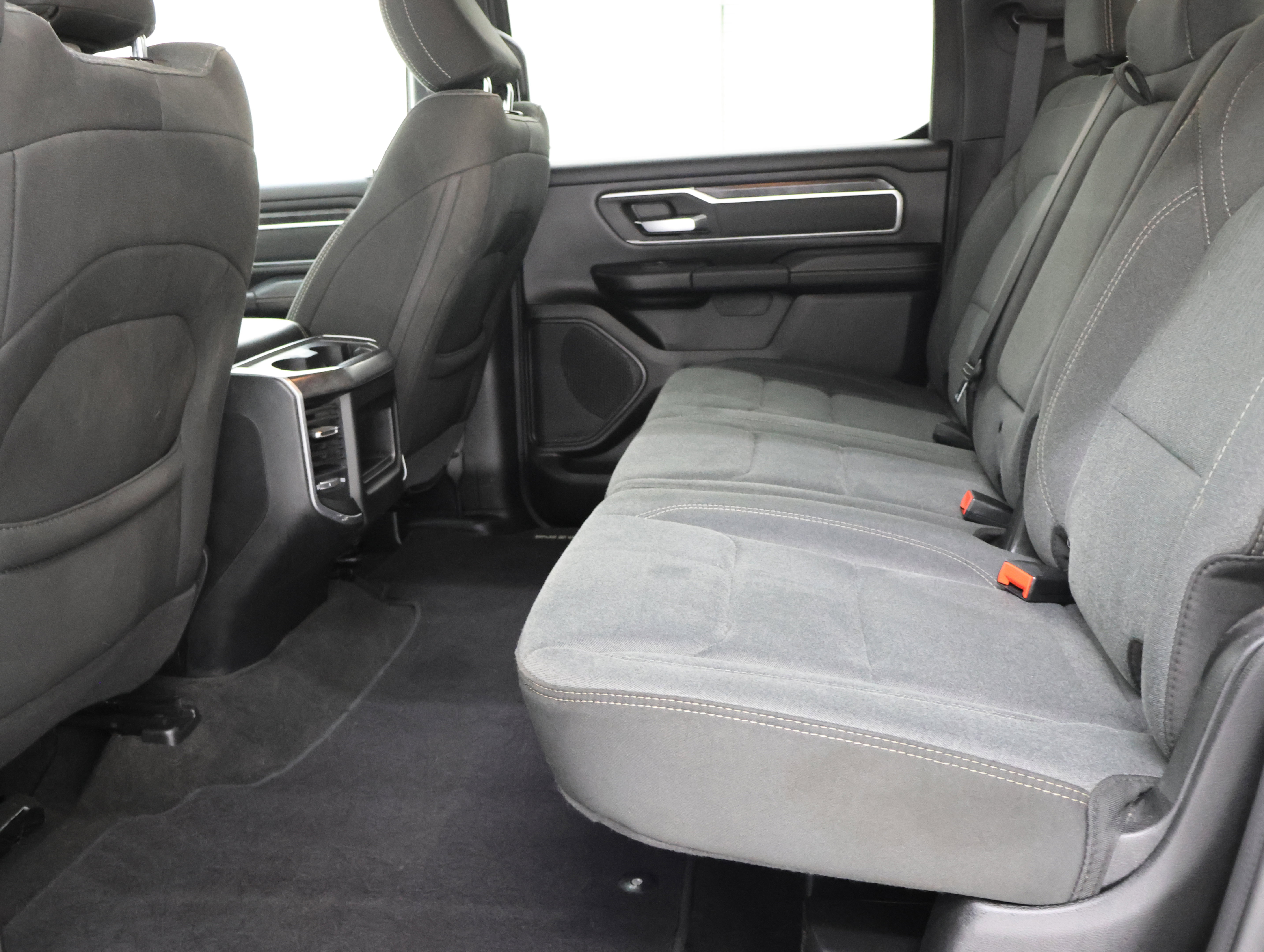 Used 2022 RAM 1500 Big Horn AWD/4WD image 9