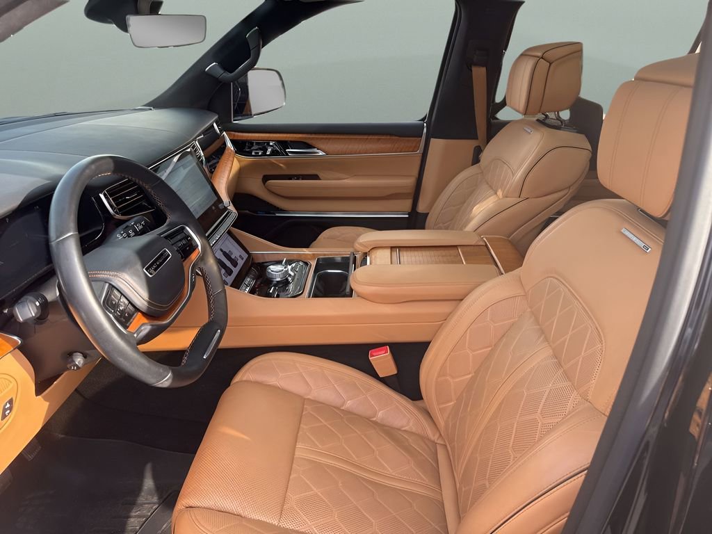 Used 2022 Jeep Grand Wagoneer Series III w/ Rear Seat Video Group 1 image 9