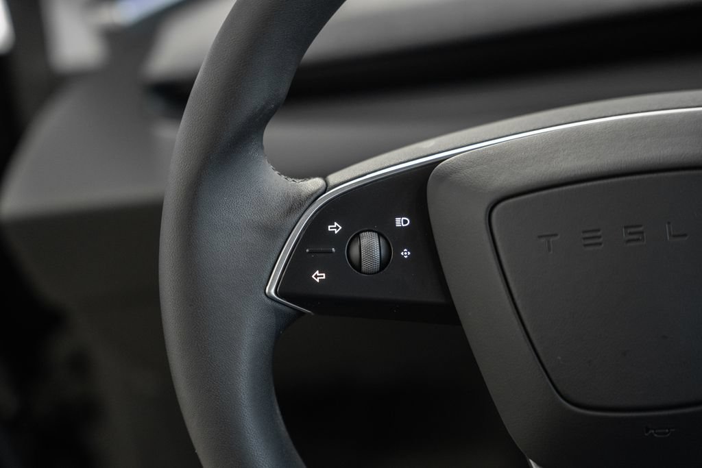 Used 2025 Tesla Model 3 RWD image 22