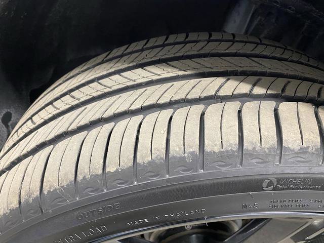 Used 2024 Genesis GV70 2.5T w/ Sport Prestige Package image 40