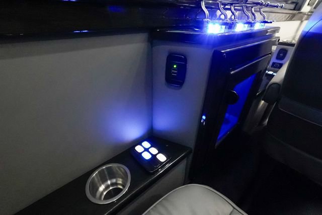 Used 2018 Mercedes-Benz Sprinter 3500 image 73