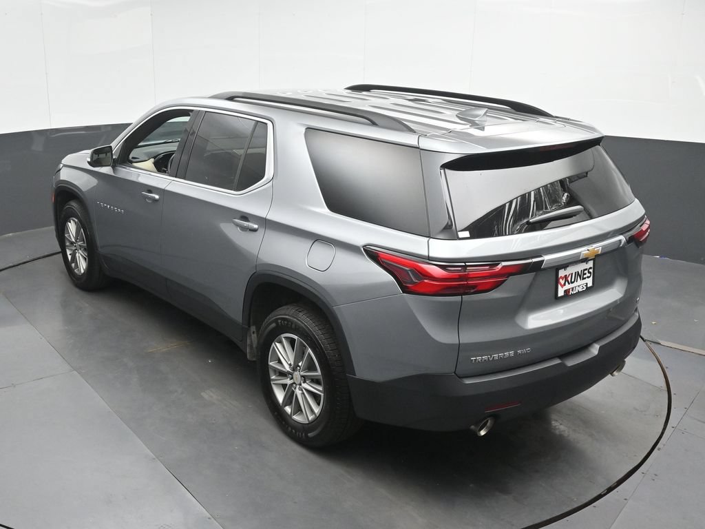 Used 2023 Chevrolet Traverse LT w/ LPO, Cargo Package AWD/4WD image 41