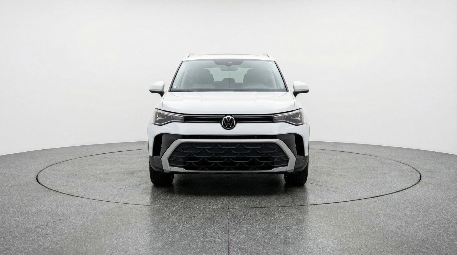 Used 2025 Volkswagen Taos SE FWD image 2