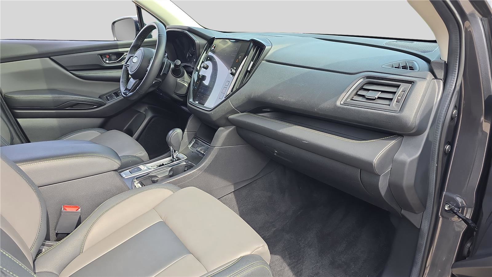 Used 2023 Subaru Ascent Onyx Edition AWD/4WD image 13