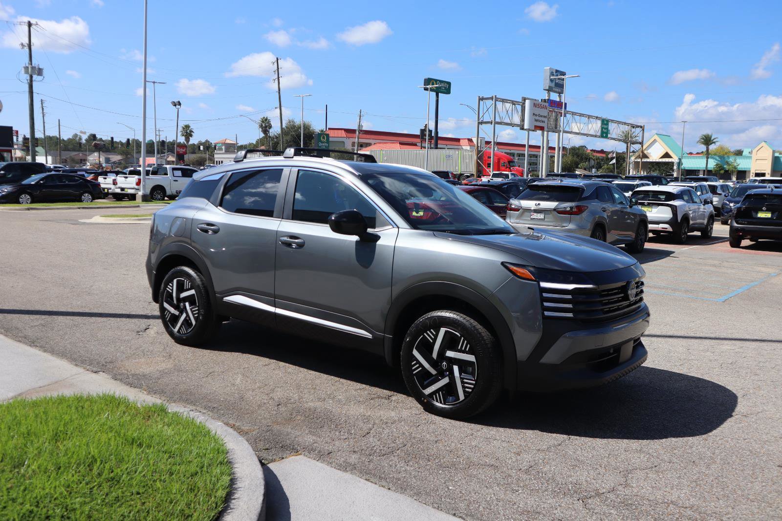 New 2026 Nissan Kicks SV w/ SV Premium Package image 10