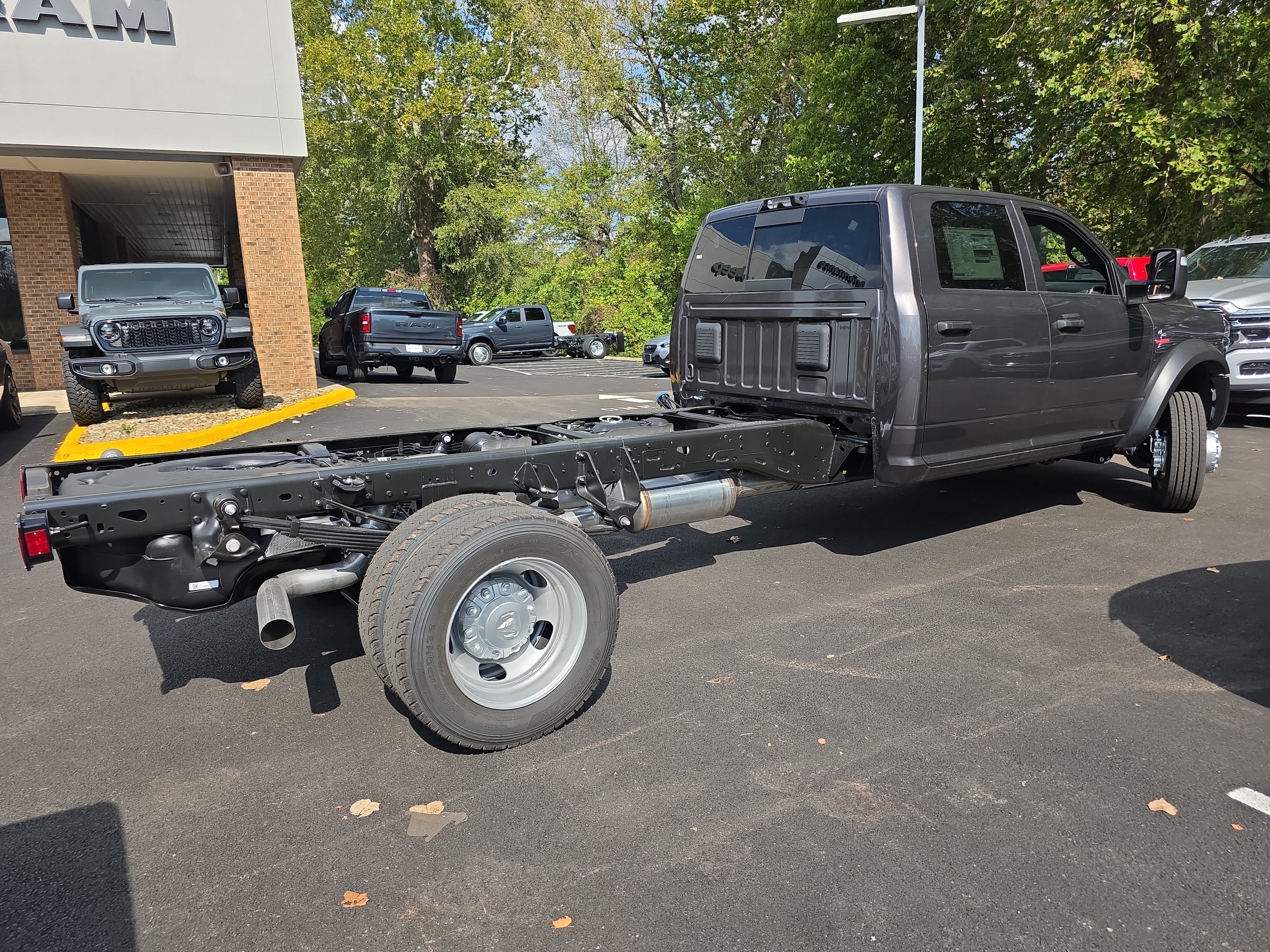 New 2026 RAM 5500 Tradesman AWD/4WD image 22